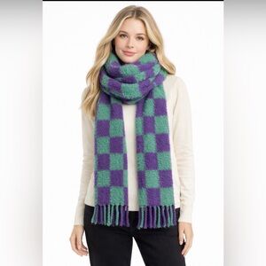 Cozy Checkered Scarf – Green & Purple